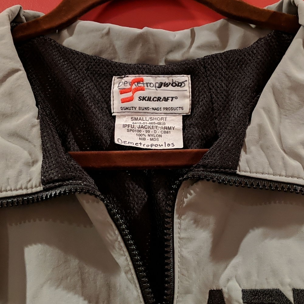 Women's jacket - Picture 2 of 3